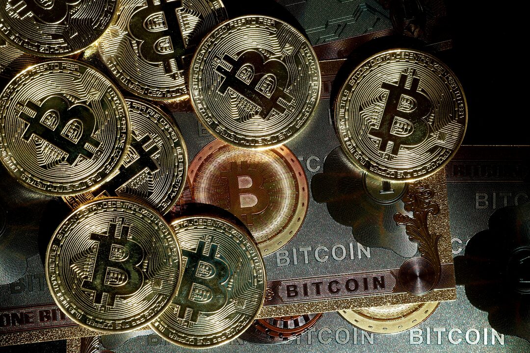 The 2026 Restaking Boom: How EigenLayer, EtherFi, and New Protocols Are Redefining Crypto Yield